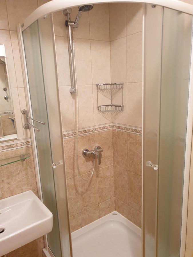 Appartement Sophos à Supetar Extérieur photo