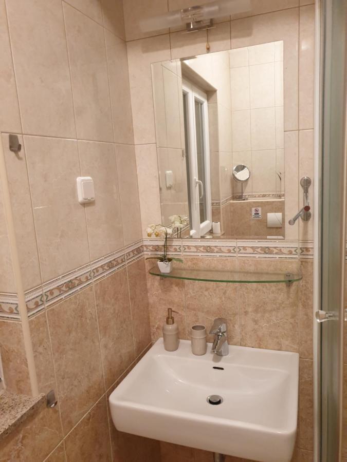 Appartement Sophos à Supetar Extérieur photo